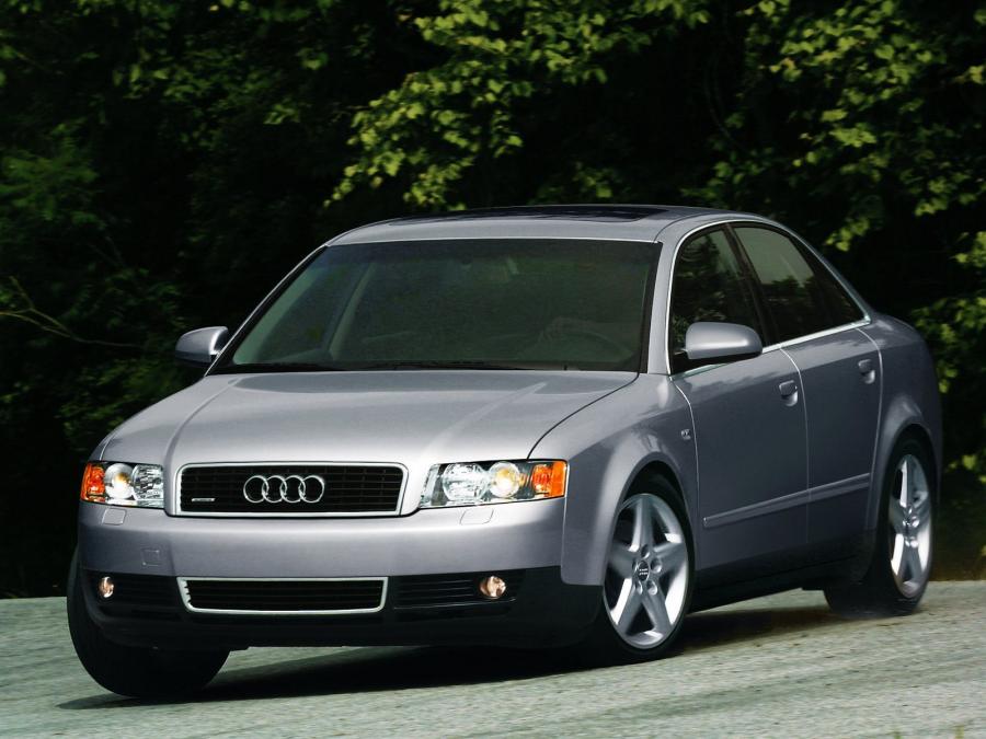  Audi A4 Sedan (B6,8E) 2000 года  (NA) (фото 6 из 14)